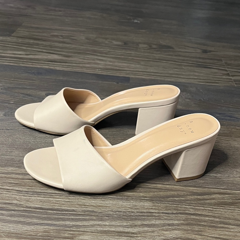 A New Day Nude Block Heel Slide Mules - Picture 3 of 6